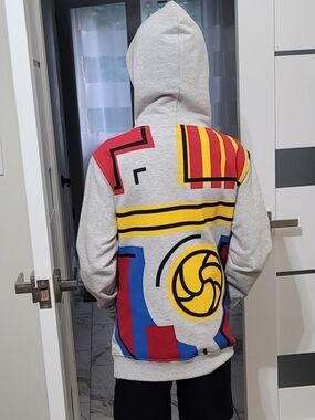Original  Barcelona Graphic Hooded Sweatshirt - FIFA Soccer Rare- Unisexed S- 14